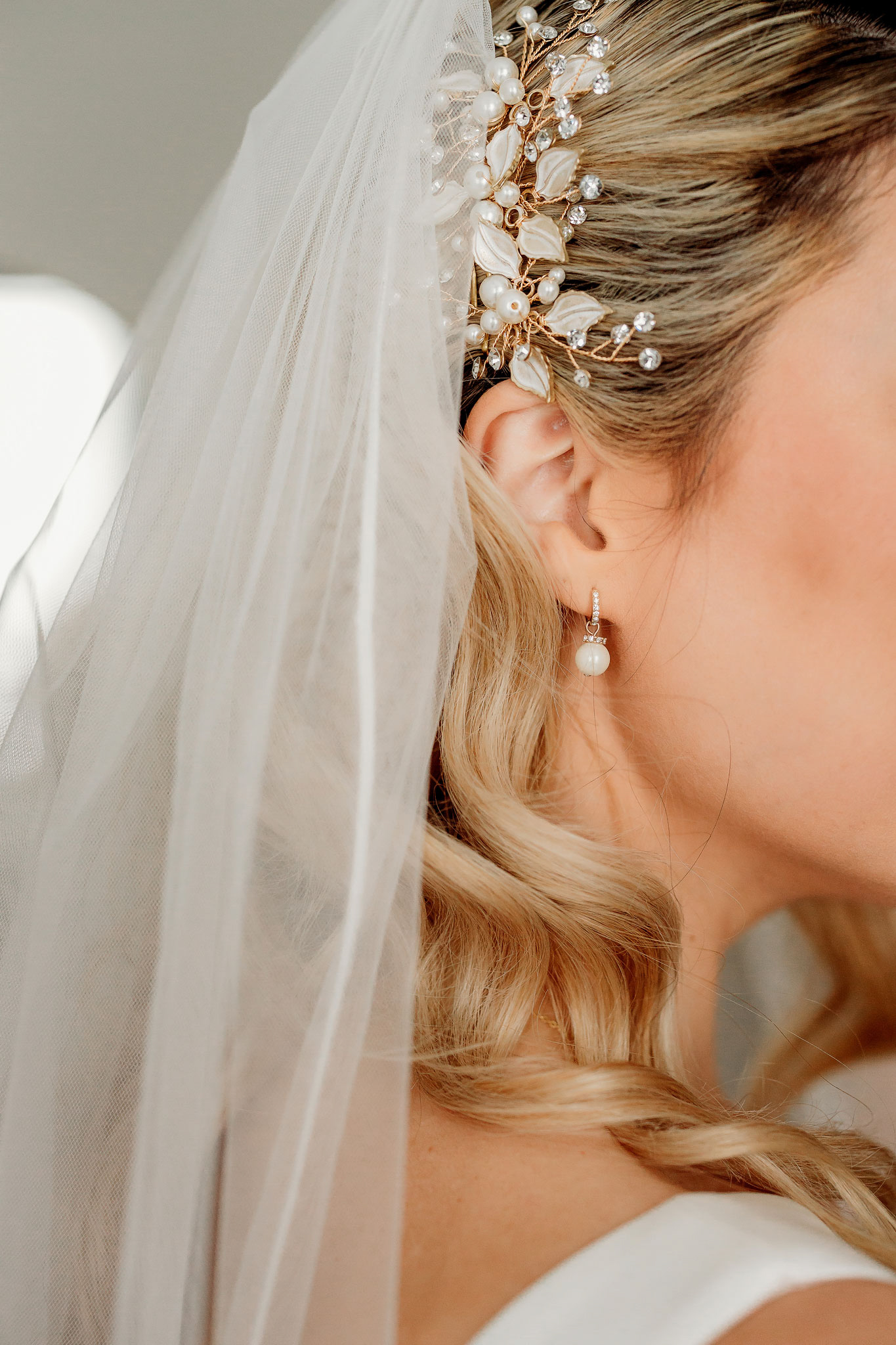 a brides earring