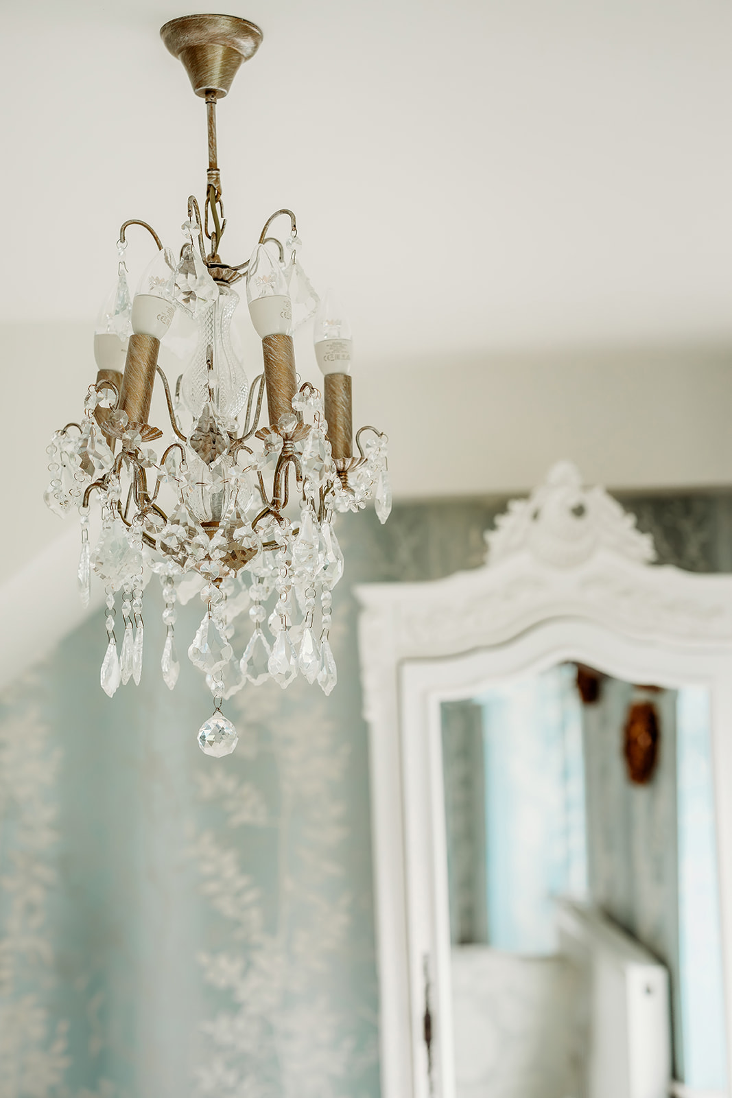 the light at the getting ready room in Southdowns Manor