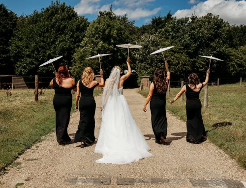 Say Cheese! Mastering Fun & Stress-Free Wedding Group Shots