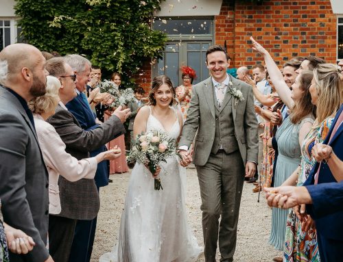 Danielle & Adam’s Elegant Ridgeway Barn Wedding